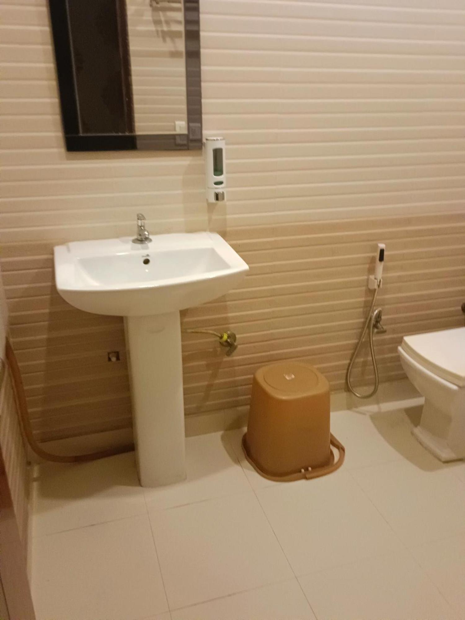 Rohtak The Aura Grand Hotel & Banquet - A Unit Of Sitara Kollection Hotels מראה חיצוני תמונה